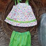 Baby dress and bloomers, si..
