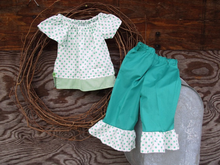 Girls Peasant dress top and ruffled pants, size 3 in green (2,)